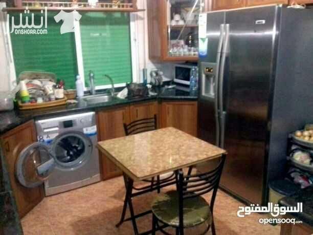 شقه للبيع
3 نوم
واحده ماستر
صاله
غرفه ضيوف
بلكونه
حمايه راكبه
حمام اضافي
كراج
حي عدن جبل النصر ماركا ج
ساعه مياه
ساعه كهرباء
منطقه هادئه
0786670758
35000