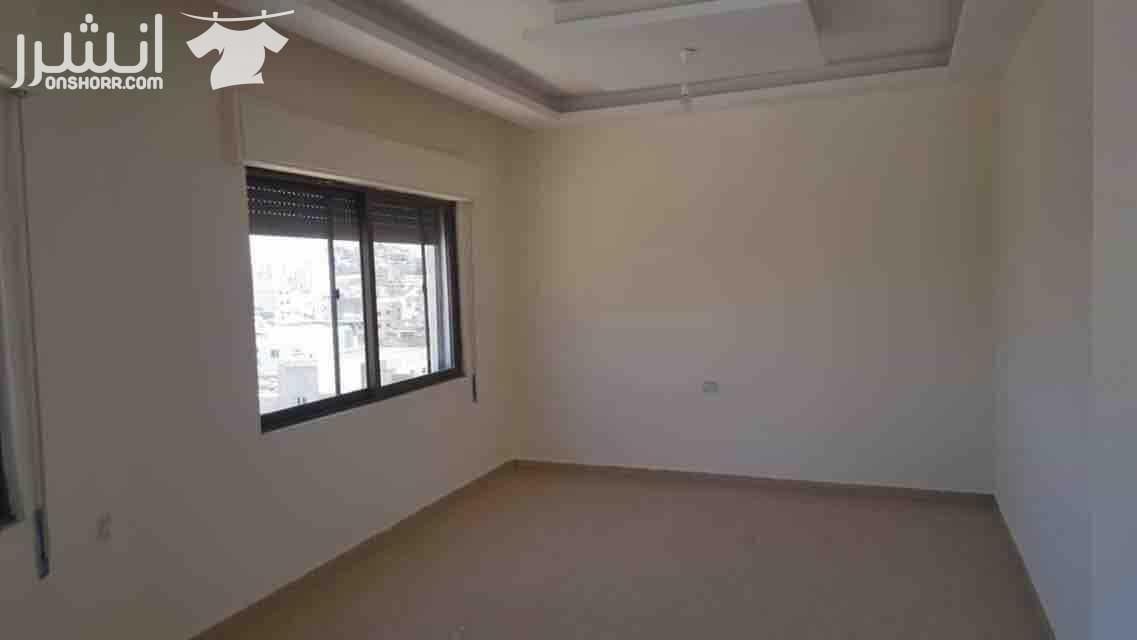 شقة فاخرة للبيع معفاة من رسوم التسجيل شقة أرضية للبيع مع حديقة وتراس ،،،،،، جديدة ولم تسكن والتسليم فوري بسعر 50 الف دينار فقط الرجاء قراءة الأعلان بالكامل شقة أرضية 142m مع تراس وحديقة وشقة شبة أرض...