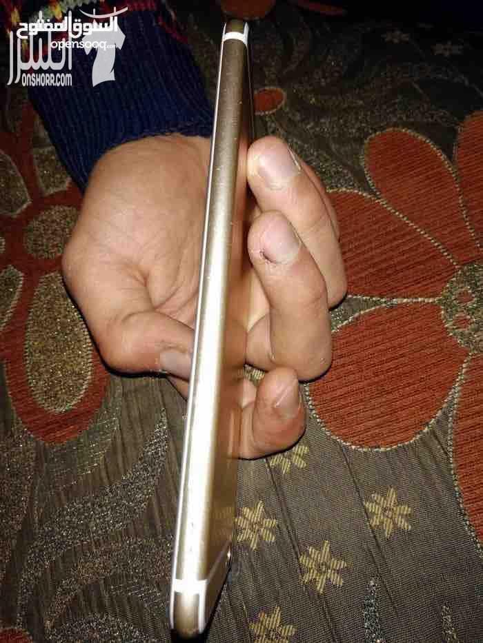 ايفون 6 بلس 128 جيجا تب نضافه للبيع الجهاز ما شاء الله عليه وكاله معو كل اغراضو للاستفسار الرجاء الاتصال للجادين فقط