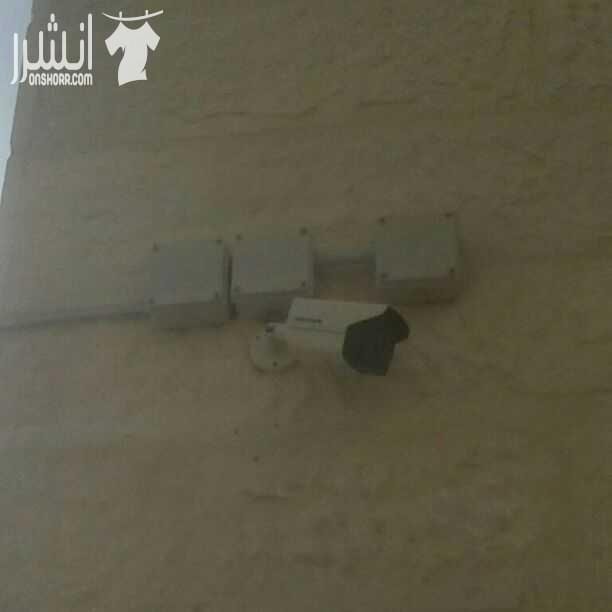 شركة الجهد الألكترونية بتقدم عروض جديدة بالنسبة للكاميرات : ***نظام 4 كاميرات HIK VISION 2mp AHD DVR 4 CH AHD 2 MP HDD 1 TB محولات 12 فوات عدد 4 ***فقط (185) دينار ولفترة محدودة ... لحق حالك وراقب...