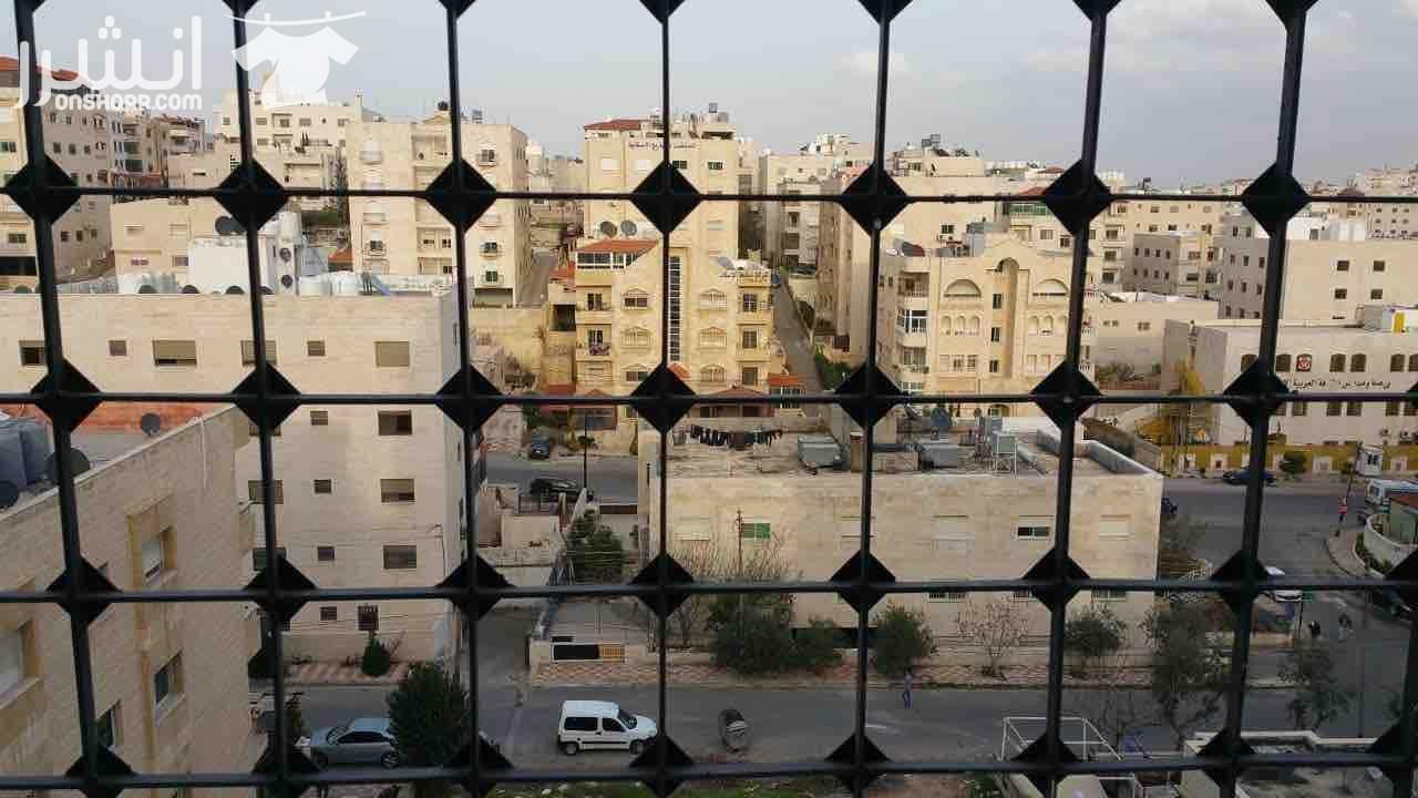 شقة لإيجار غرفتين نوم ،صاله،صالون،مطبخ،برندتين ،طابق الاول ،خلف الجامعه الأردنيه قريبه على جامعة الأميره سميه