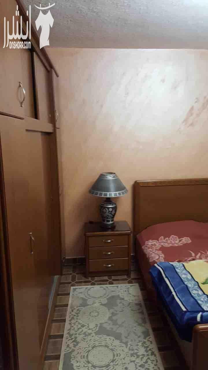 شقه للإيجار في منطقة عرجان ، خلف مستشفى الرويال مساحتها ٢١٠ فيها نت وحمام شمسي شاشات وتكييف كامل لجميع الغرف وكراج سيارته مفروش كامل مع ثلاجه وغساله وكلشي للإيجار الاتصال على : ٠٧٩٨٥٩٣٤٠١