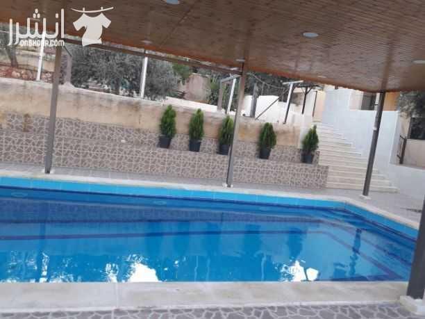 مزرعه ( استراحه) للإيجار تقع في منطقة السلط.( الصبيحي) مكونه من منزل غرفتين نوم وصاله مع كندشن وحمام عدد 2 ومطبخ وجميع الخدمات مسبح وجلسات مطله و رائعه ومنطقة ألعاب أطفال آمنه للايجار يومي واسبوعي...