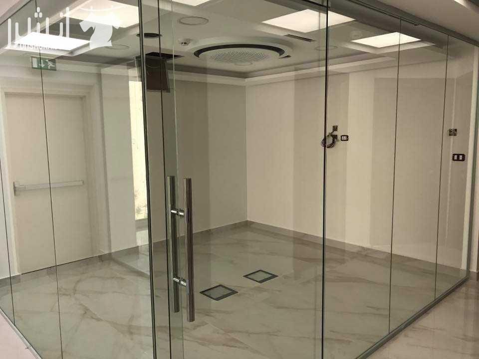 شركة اليسر للمقاولات الأنشائية .... * جميع اعمال الديكورات الداخلية والخارجية من تصميم خشب - تبليط - دهان - تركيب كرميد - جبس بورد - صيانة عامة - تركيب مقاطع الالمنيوم - تركيب حديد - تركيب ابواب - سي...