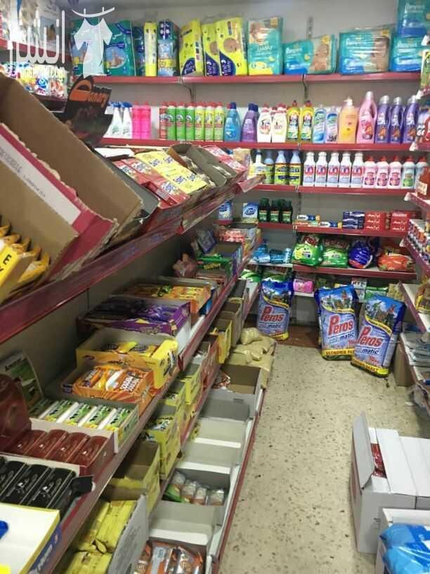 ميني ماركت للبيع بسعر مغري للجادين فقط يعمل بشكل ممتاز وفي حي سكني ممتاز ومنطقة مدارس واسكانات واكاديميه فقط لعدم التفرغ يعمل على مدار 24 ساعه مبيعات ممتازه مجهز بالكامل ديكور حديث ايجار ممتاز وعقد ال...