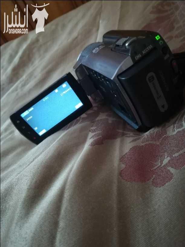 كاميرا sony جديدة غير مستعملة (80GB، up to 61 Hrs، 2000X Digital Zoom،recording (3Mbps) ،25X optical zoom ،مع جميع ملحقاتها الشاحن وصلة الكمبيوتر و وصلة جهاز التلفاز مع حقيبة لها، للجادين فقط التواصل...