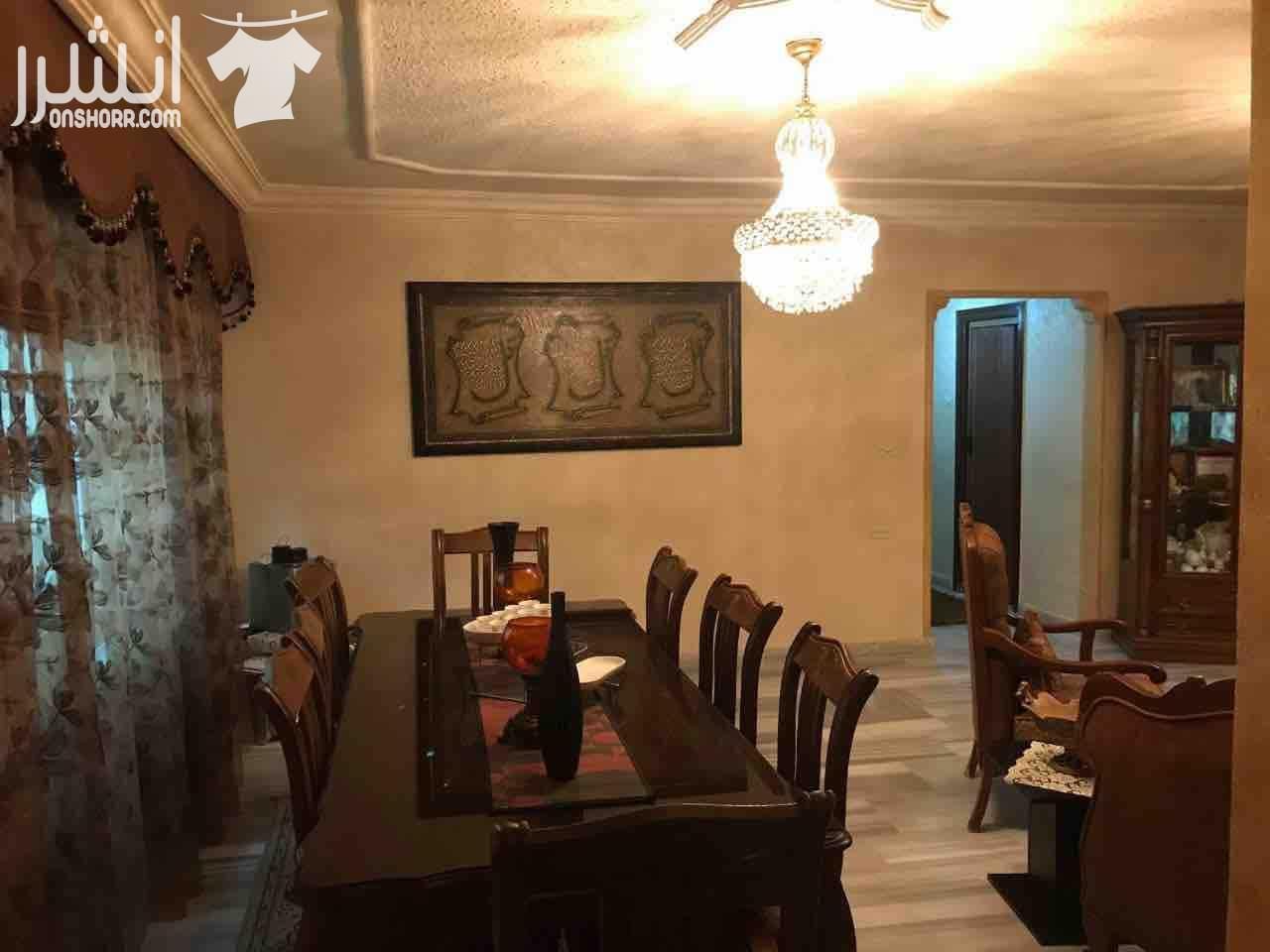 شقة للبيع في الجبيهة بالقرب من مدارس الإبداع التربوي تسوية غير مضغوطة مساحة ١٦٢ متر مربع تتكون من ٣ غرف نوم ٣ حمامات صالون كبيرة وغرفة معيشة كبيرة مطلخ راكب وتدفئة مركزية حديقة ٦٠ متر مربع باربكيو و...