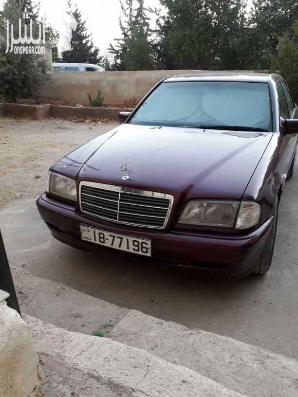 مرسيدس C200 توب نظافة للبيع السيارة بالصلاة على النبي مش ناقصها برغي فحص 3 جيد وقصعة كما هو مرفق بالصور مفتاحين شفط مري ضب كهربا كندشن شغال 100 بالمية حامي بارد نظامين للوقود عادي ورياضي اقتصادي...