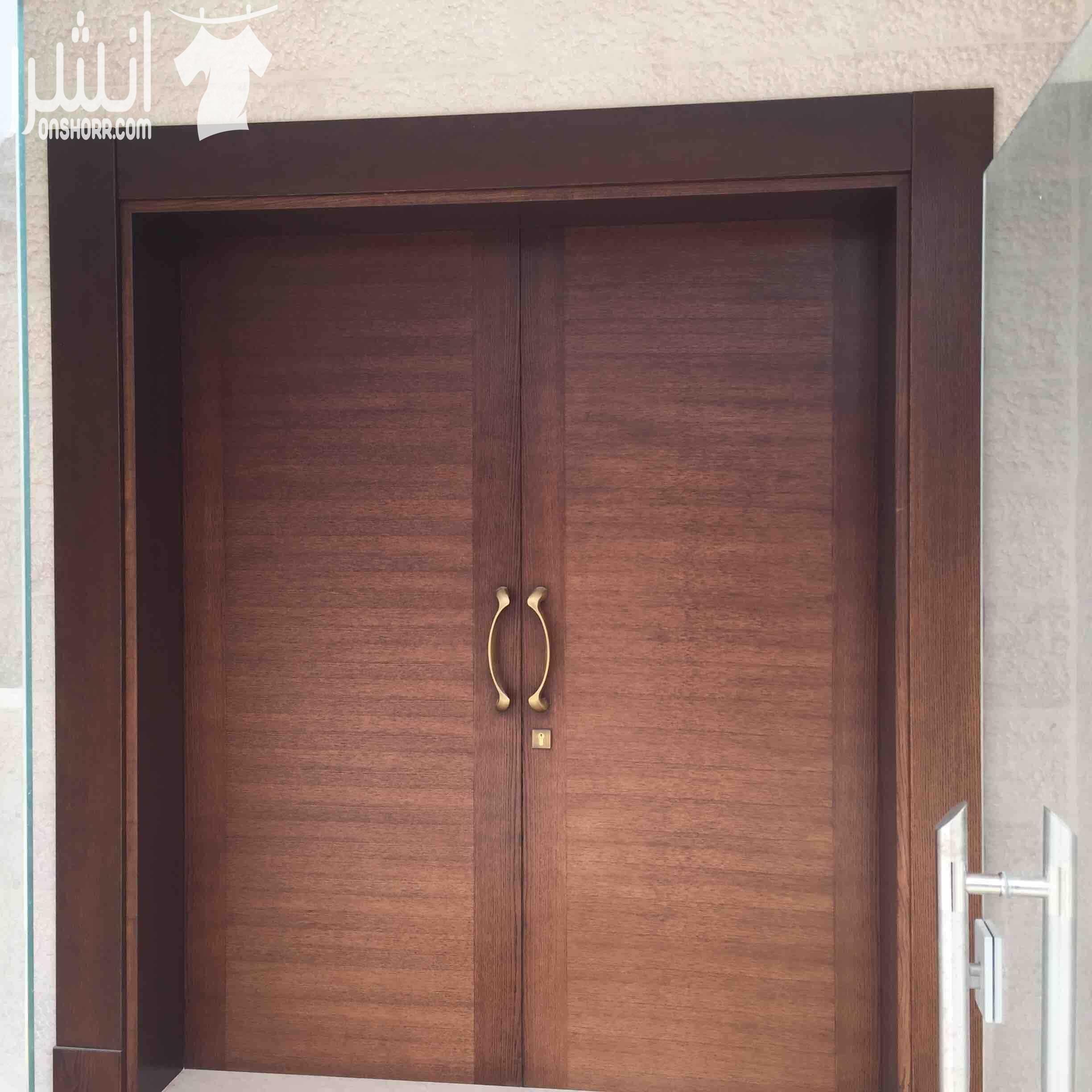 فيلا مستقلة و مميزة للبيع في اجمل مواقع دابوق بالقرب من القصور الملكية تتكون من ٣ طوابق : الطابق الاول يتكون من 3 غرف نوم ماستر و غرفة معيشة و مطبخ راكب من جورسال و صالون ضيوف و حمام مستقل للضيوف ال...