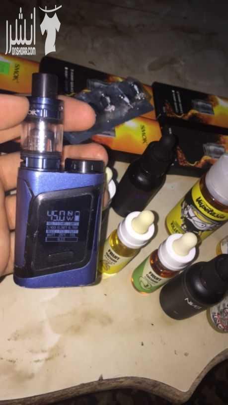 ارجيلة الكترونية Smok افضل انواع الارجيل تحتوي على جميع الإعدادات و معها خمس بطاريات و ٣٠ فلتر و١٢ علبة جوس بسعر ١٢٠ دينار السعر من الاخر غير قابل للتفاوض شبه مستعملة