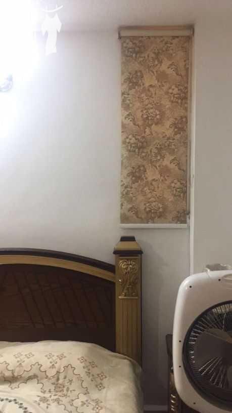 غرفة نوم اسره مصريه فخمه تفصيل للبيع بحال ممتاز بسعر ٥٠٠ دينار مع بردايه شباك وبرداية اباجور وكومدينه عدد ٢ من غير فرشة تخت مستعجل بداعي السفر هاتف رقم ٠٧٩٨٤٥٦٢٣٧
