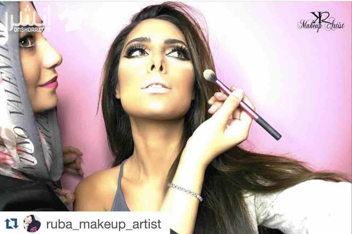 احصلي على الطلة المبهرة مع خبيرة التجميل / ربا خضر اخصائية تجميل للفنانة ديانا حداد و خبيرة التجميل جويل في الامارات العربية المتحدة ... و لاول مرة في الاردن استديو خاص بها للتجميل ???? للمتابعة الح...