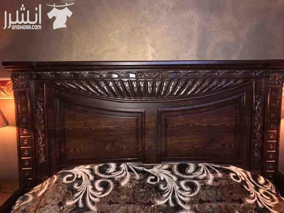 غرفة نوم ماليزية مستعملة للبيع بسعر مغري حجم King size خزانة 6 ضرف وكومودينتين وتواليت بالاضافة الى زجاج سيكوريت على سطح التواليت والكومندينات السعر 240 دينار 0788623741