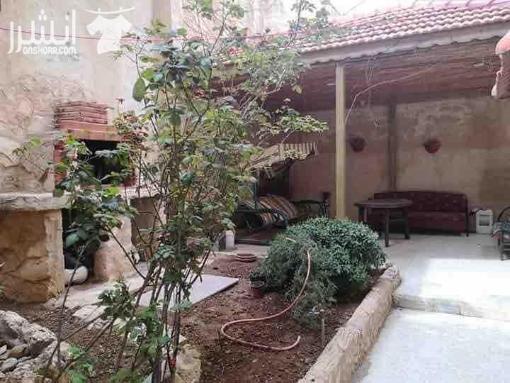 شقة للبيع في الجبيهة بالقرب من مدارس الإبداع التربوي تسوية غير مضغوطة مساحة ١٦٢ متر مربع تتكون من ٣ غرف نوم ٣ حمامات صالون كبيرة وغرفة معيشة كبيرة مطلخ راكب وتدفئة مركزية حديقة ٦٠ متر مربع باربكيو و...