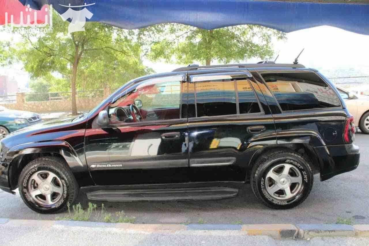 سيارة شيفوليه بلايزر موديل 2002 وارد امريكي ترخيص واطي 3 جيد 1 قصعه اثر بانكيت 4 ويل ما كانت امن عام لون خارجي اسود مميز وفرش جلد احمر البيع ع الكاش 7000 الاف دينار او اقساط دفعه 5000 واقساط 250...