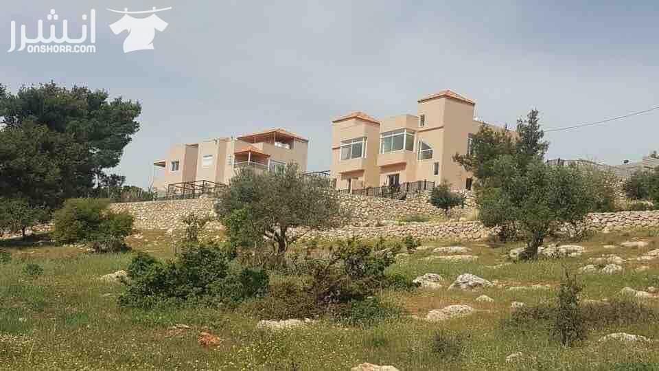 فرصة استثمارية لا تعوض سعر مغري جدا لا يصدق من المالك مباشرة شاليهات و شقق سكنية مميز جدا ذات اطلاله رائعه في أعلى جبال السلط - ******* المشروع الاول ## شقق سكنية فخمة جدا ذات اطلالة جميلة جدا مسا...