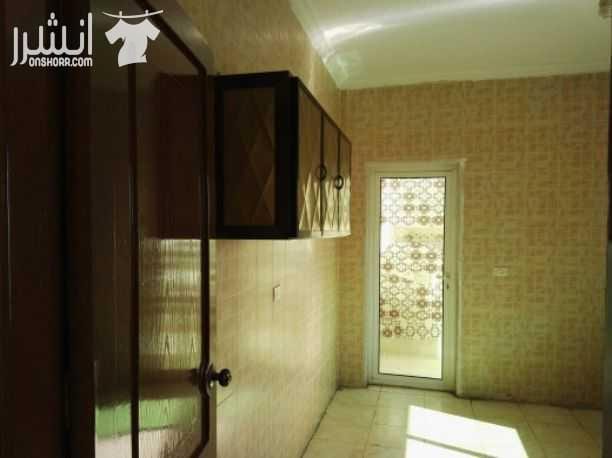شقة فارغه للإيجار 3 غرف نوم واحده ماستر.3حمامات.بلكونه.صالون معيشه .بئر ماء اضافي مع مضخه.مصعد.طابق ثاني.عمر البناء 6 سنوات. منطقة الجبيهه.اشارة المنهل خلف مدارس الإبداع تلفون. 0795574097 0797807871