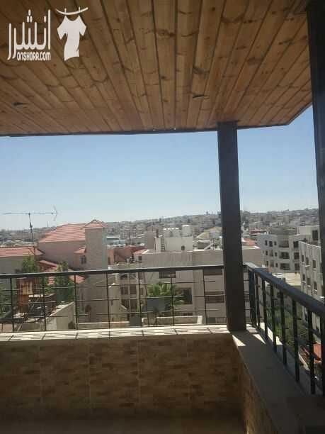 روف للايجار جديد لم يسكن..مساحته حوالي 110 غرفة جلوس وغرتين نوم وغرفة مقززة مع ترس خارجي اطلالته رائعة