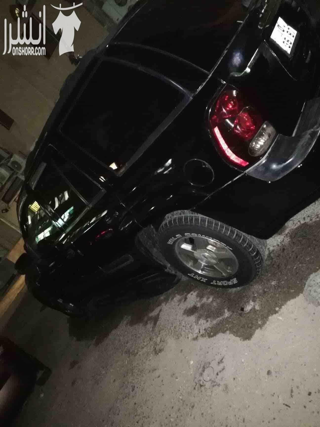 سيارة شيفوليه بلايزر موديل 2002 وارد امريكي ترخيص واطي 3 جيد 1 قصعه اثر بانكيت 4 ويل ما كانت امن عام لون خارجي اسود مميز وفرش جلد احمر البيع ع الكاش 7000 الاف دينار او اقساط دفعه 5000 واقساط 250...