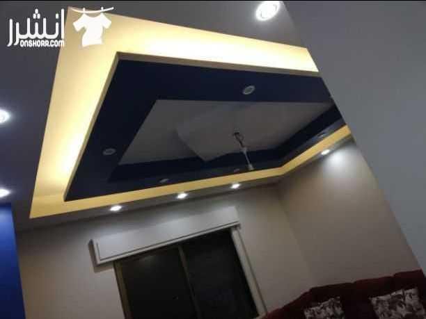 شقه للبيع المساحه ١٢٠م تقريبا طابق أول الموقع جبل الزهور بالقرب من مسجد خليل السالم مكونه من غرفة ضيوف وغرفة معيشه وغرفة نوم ماستر وغرفة نوم اطفال وحمام ومطبخ راكب وبرنده ويوجد اصانصيل وكراج عمر الإسك...