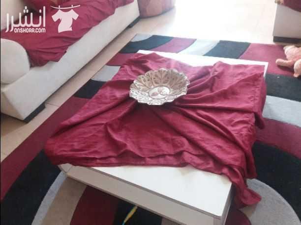 كورنر لون ابيض مع سجاده وطاوله مربعه بيضه ومع البرادي وطاوله ثلاث طوابق قلب زجاج الكورنر سبع مقاعد محتاج دراي كلين استعمال اثل من سنه السعر قابل ل التفاوض
0790388524