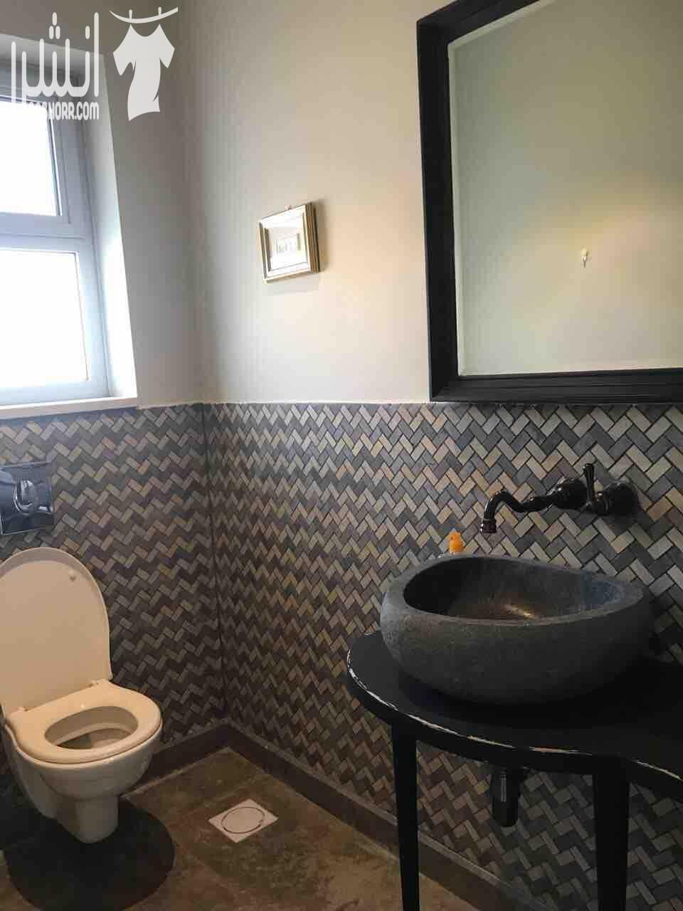 ????4th circle ???? Luxurious unfurnished apartment with high finishing 2nd floor 185sqm 2-bedroom masters with dressing room Maid room Very large saloon with living room Nice kitchen 2-balcony...