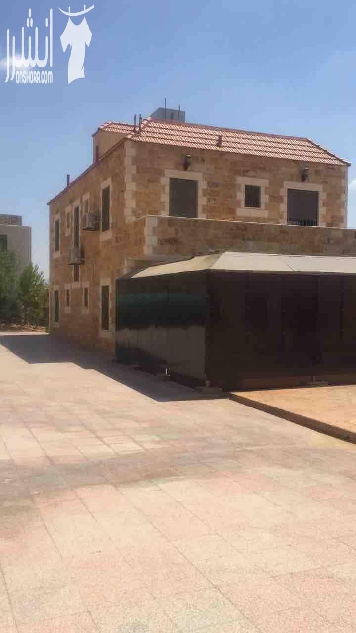 مزرعة مميزة في جرش للايجار مبيت او بدون مبيت مسبح 8*4 مع اضاءة كرة سلة كرة طائرة قعدات خارجية برندات اطلالة مميزة اجواء مميزة للشوي مكان للزرب مكان للعب الاطفال اسعار حسب الايام