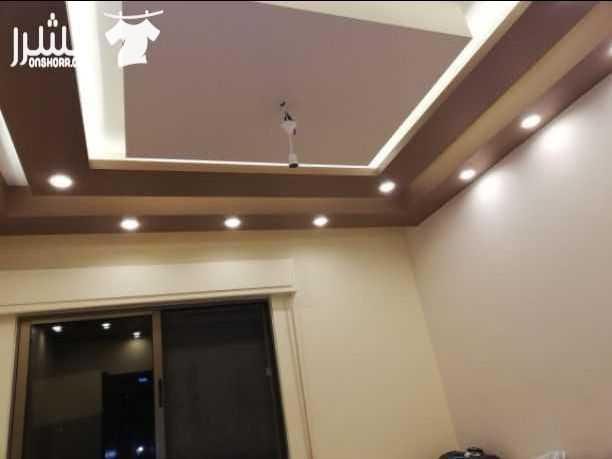 شقه للبيع المساحه ١٢٠م تقريبا طابق أول الموقع جبل الزهور بالقرب من مسجد خليل السالم مكونه من غرفة ضيوف وغرفة معيشه وغرفة نوم ماستر وغرفة نوم اطفال وحمام ومطبخ راكب وبرنده ويوجد اصانصيل وكراج عمر الإسك...
