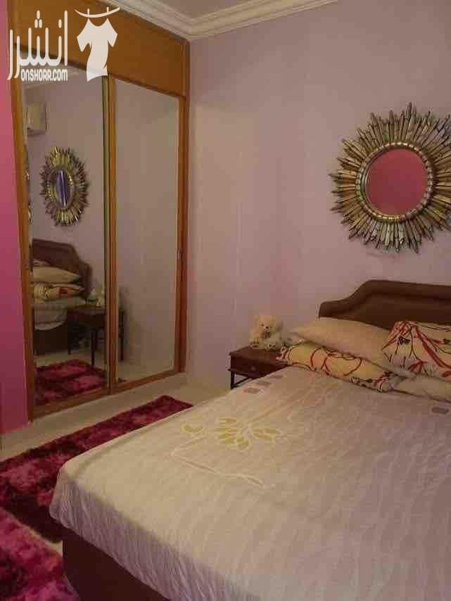 شاليه للبيع (للتواصل عن طريق الواتساب) 1.مطبخ راكب يوجد به شفاط 2.يوجد 3 برندات مطلات على البحر 3.خزائن في الحائط 4.غاز راكب داخل القرانيت ٥.بركة مسبح ٦.كراج ٧.تكيف ٨.مصعد ٩.عمر البناء ٨سنوات ١٠.المس...