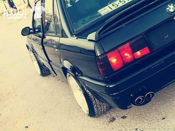 Bmw بوز النمر موديل 1990 فحص 2 جيد خلفي فتحة بالسقف ماتور 20 اسود مسكر فينوس مرخصة لشهر 3 السنه الجاي