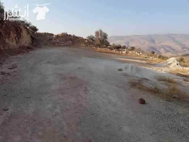 السلط_منطقة_الصبيحي أرض للبيع مساحتها 4 دونمات و500متر تصلح للمزرعه مميزة وكافة الخدمات متوفرة على شارعين وموقع هادئ جدا في منطقة مزارع #بسعر50الف_قابل_للتفاوض..