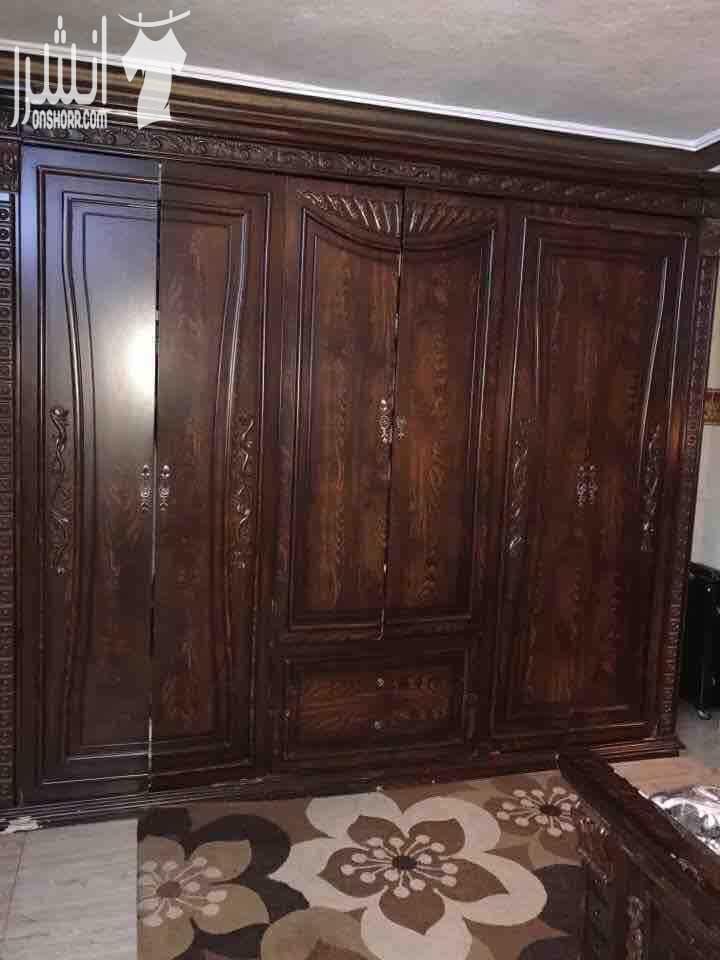 غرفة نوم ماليزية مستعملة للبيع بسعر مغري حجم King size خزانة 6 ضرف وكومودينتين وتواليت بالاضافة الى زجاج سيكوريت على سطح التواليت والكومندينات السعر 240 دينار 0788623741
