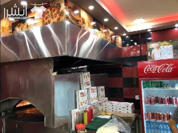 مطعم معجنات(صباحو) بالاستقلال مول للبيع فرن حجري كامل المعدات كاش ريجستر ٣ موظفين ايجار شهري ١٠٠٠ دينار فقط