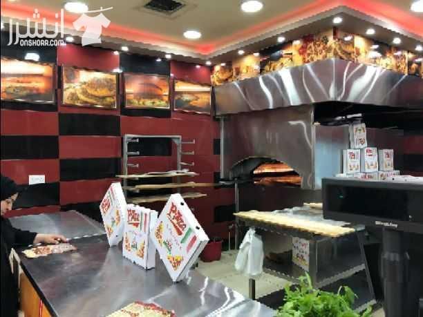 مطعم معجنات(صباحو) بالاستقلال مول للبيع فرن حجري كامل المعدات كاش ريجستر ٣ موظفين ايجار شهري ١٠٠٠ دينار فقط