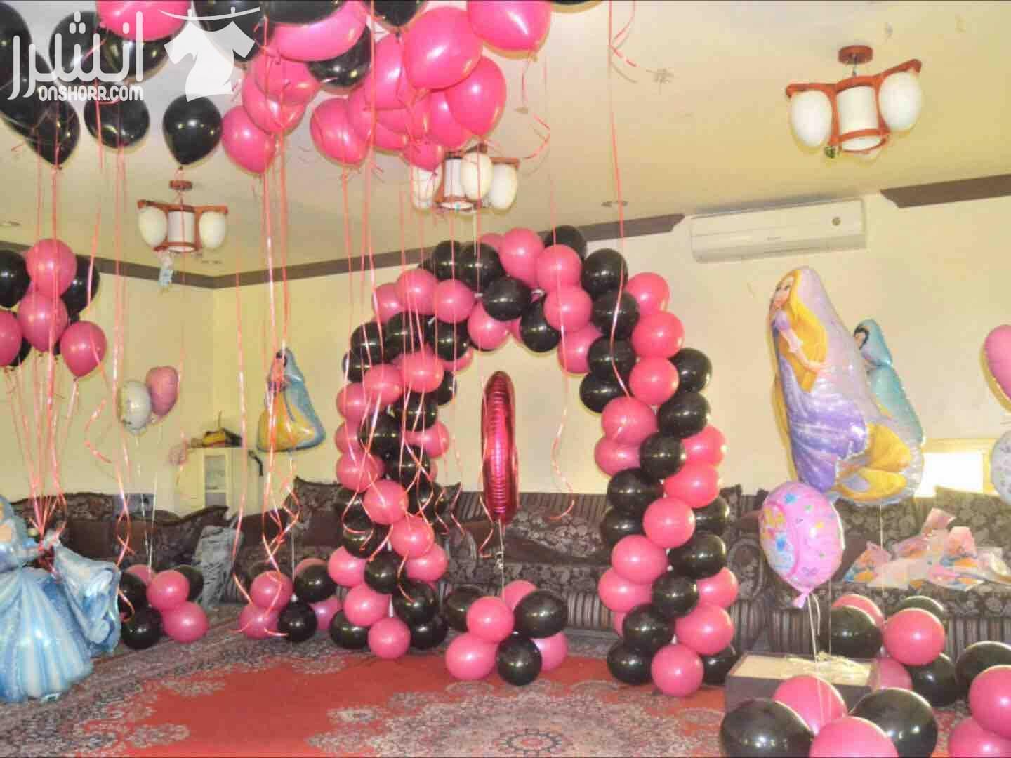 باقات ورد هدايا تزيين غرف نوم في المنازل والفنادق تزيين الكافيهات للاعياد بوكسات شوكلاته تزيين سيارات الافراح تزيين المنازل تزيين صالات الافراح
