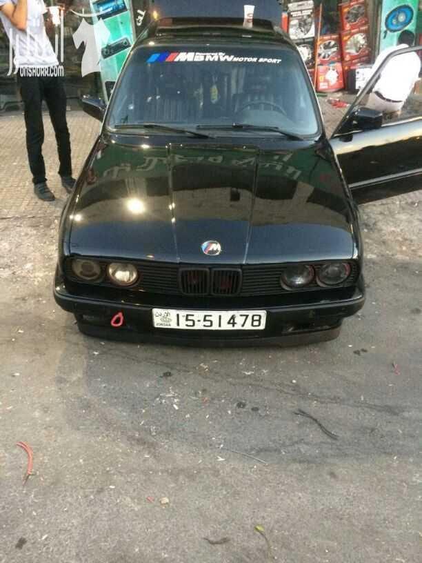بي ام بوز نمر موديل 88 محدثة بالكامل 91 امامي خلفي ..السيارة فل الفل ماتور 25 اسود 6 سلندر ..نازل عالرخصة 20 جير zاف شوط قصير رياضي بكسس 25 اسود اصلي فتحة كهربا غرفة m3 جلد اسود جنط بوربت الماني...