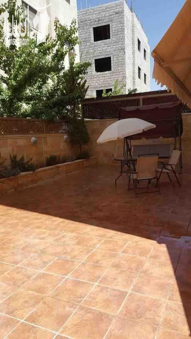 شبه ارضيه في ام اذينه خلف مطعم زاد الخير ١٥٠ م ١٥٠ م حديقه مفروشه بسعر مغري بداعي السفر ٠٧٩٦٦٠٠١٤٠