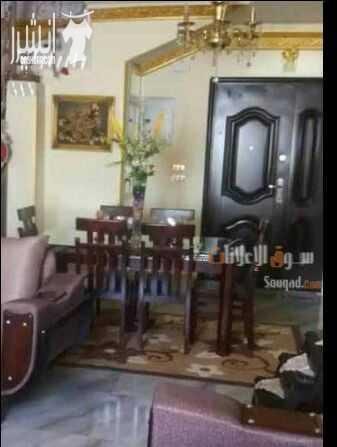 للبيع .. .. للبيع .... للبيع بيت مساحته 305 م. على ارض دونم تقريبا. يتكون من غرفه نوم 5 حمام4. ماستر 2.مطبخ 2. معيشه . صاله قعده . موزع. قاعه استقبال. 63متر.(9*7). مدخلين. بئر ماء. سور . على ارض دونم...