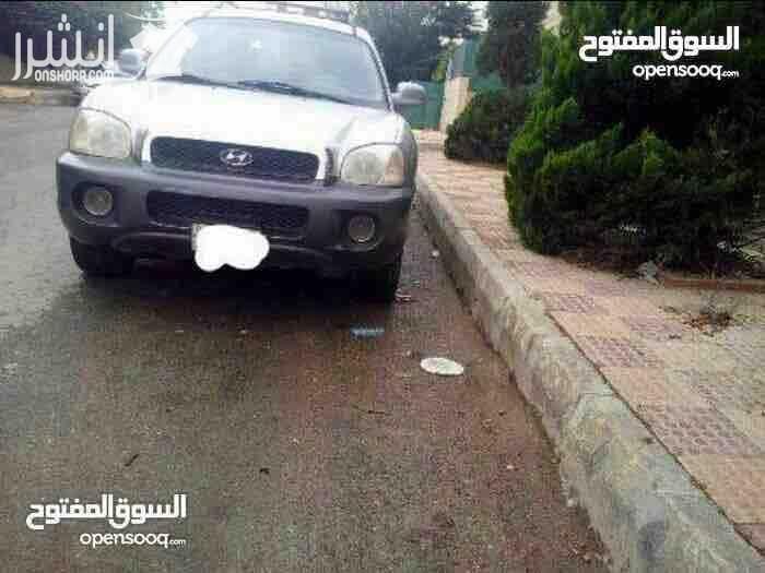 هونداي سنتافي للبيع السيارة بصﻻة على النبي مش ناقصها اشي شغل و امشي الفحص 4 جيد القير اوتوماتيك توب ترونك ماتور 2400 قوي واقتصادي السيارة مرخصة لغاية 2018/4/4 كندشن شغال حامي بارد بس بده غاز مثبت سر...