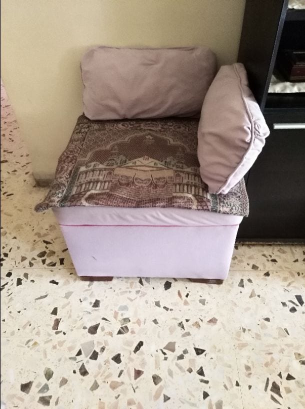 كنب للبيع استعمال خفيف مع بوفية بسعر مناسب
للإستفسار 0795173056-0788257624 (ام وسيم)
عمان ('' المدينة الرياضية '')