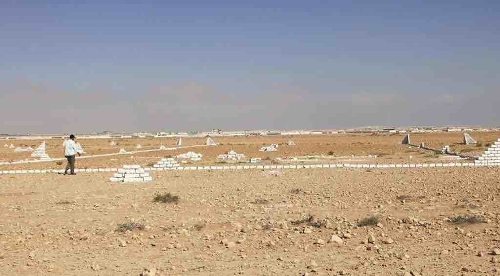 تقدر ب ٣٧٥ ج بس تسكن وتسثمر في مطروح ?
• علي الطريق الدولي مباشرة
•قريب من الغابات الشجريةب ٥٠٠ متر الي هتكون اكبر مزار سياحي في مطروح ?
•يبعد عن جامعة مطروح ب ٥ كيلو
•حراسة مجا...