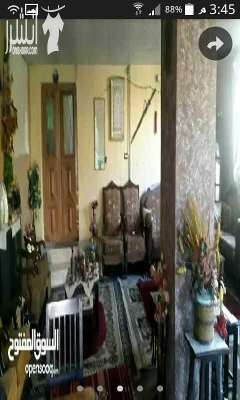 ((بالاقساط بالاقساط اوكاش اوبدل)) بيت للبيع مساحته 305م الاول سوبر .الثاني غير كامل. نفس المساحه. على دونم ارض طريق مادبا. بالقرب من الجامعه الالمانيه. بعيد عن الريئسي 250 متر. على شارعين. كوشان مست...