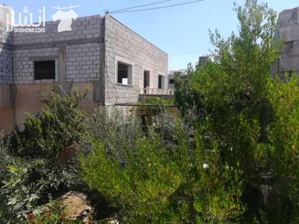 بيت ???? مستقل مساحة ارض 768 مساحة البناء 468 متر وتسويه 68 واجهه حجر منزل ???? ريفي طله مشرقه بير انجاصه 3×3 عمر البناء 5 سنوات مشجر لوزيات وزيتون وعنب وتين وخوخ وتفاح شقتين كل شقه 200 متر السعر 200...