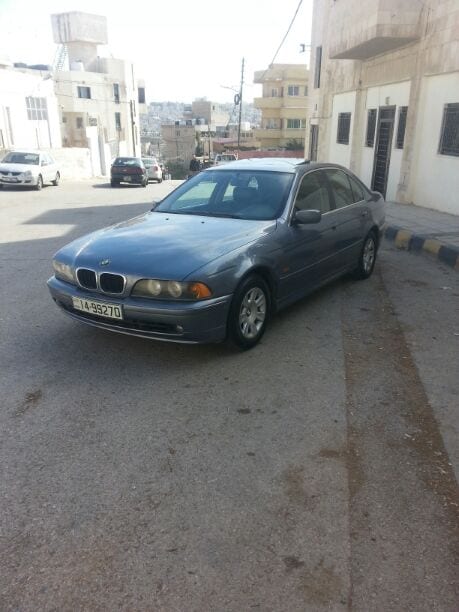 بي ام دبليو 520i موديل 2003 أعلى صنف ماتور 2000cc مسكر فل انجكشن اقتصادي جدا بمشي في التنكه 180 190 لون مميز ازرق بحري السياره مش محوله
فحص 3 جييييد واحد قصعه
ترخيص طويل فل اضافات جير تب ترونك فتحة...