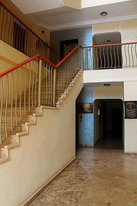 شقة للبيع بالجاردنز 46م 2 عمارة عائلات كوشان مستقل غرفة نوم غرفة جلوس مطبخ حمام برندة من المالك مباشرة
0798794929