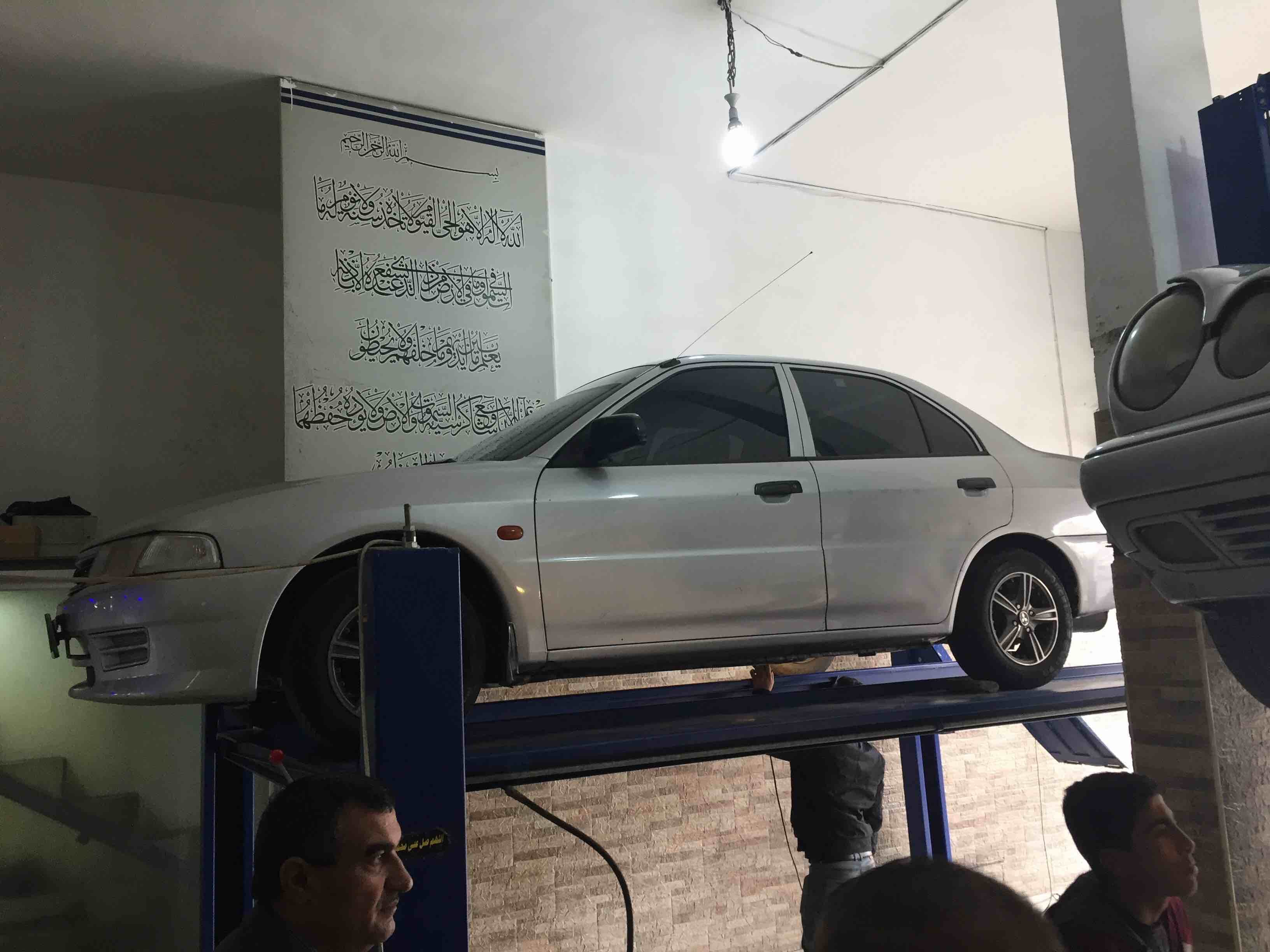 ميتشوبيشي لانسر موديل ٢٠٠٠ وارد الامارات
السياره مالك اول
فحص 3 جيد مرفق بالصور
كاربوريتر 1300ccالسياره يعمل لها صيانه دوريه
ميكانيك توب نضافه ولا تحتاج لاي شيئ وعالفحص
السياره اقتصاديه جدا بالبنزين ت...