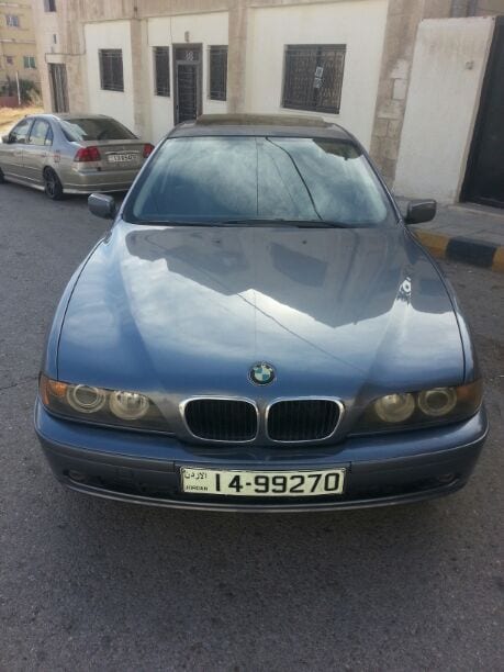 بي ام دبليو 520i موديل 2003 أعلى صنف ماتور 2000cc مسكر فل انجكشن اقتصادي جدا بمشي في التنكه 180 190 لون مميز ازرق بحري السياره مش محوله
فحص 3 جييييد واحد قصعه
ترخيص طويل فل اضافات جير تب ترونك فتحة...