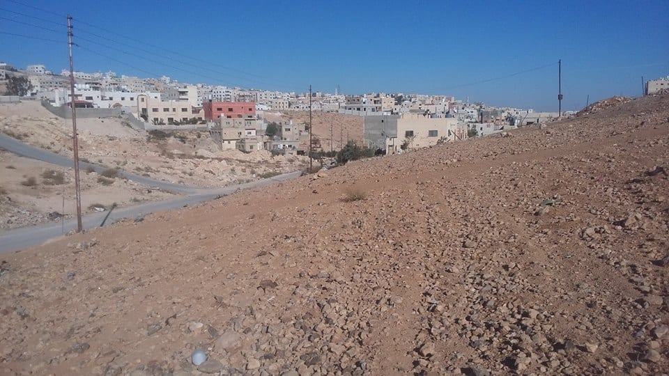 الأردن - عمان
قطعة ارض في جريبا - قرب مسجد التوحيد
القرية: جريبا
حوض: مذبح البعير
المساحة: 445م
الموقع: تبعد 130م عن مسجد التوحيد، 950م عن طريق ياجوز
التصنيف: سكن ج
واجهة على شارعين 26م، 16م
ش...