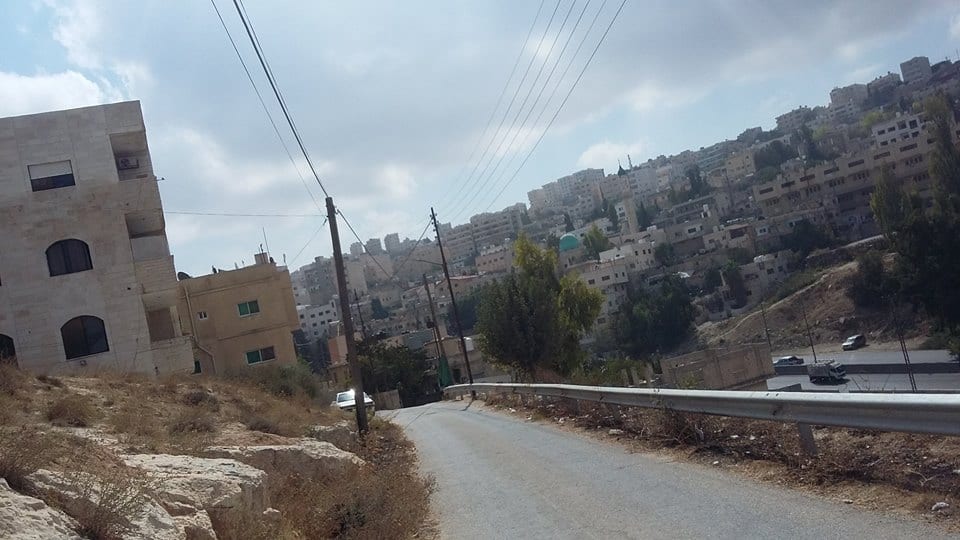 الأردن - عمان
أرض للبيع في صويلح/ حي ابو مرهف - تبعد 350م عن مسجد عثمان بن عفان
القرية: صويلح
حوض: الجبيهة
المساحة: 772م
الموقع: حي ابو مرهف - تبعد 350م عن مسجد عثمان بن عفان
القطعة واقعة على شا...