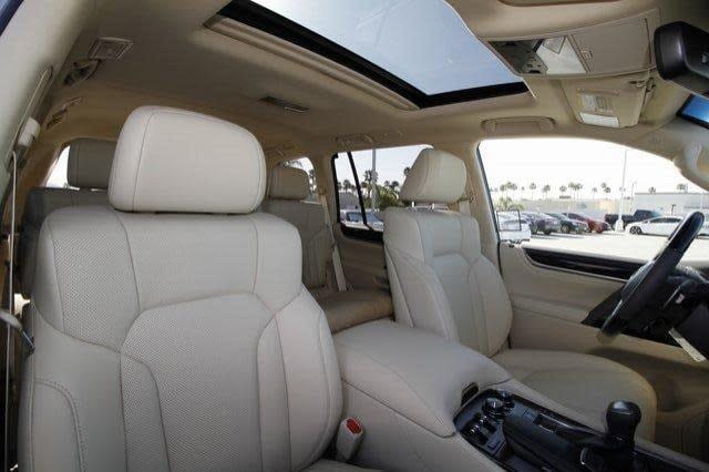 Like New . urgent sale . For Sale 2018 Lexus Lx570 4WD Sport Utility Suv Gcc specs Full Options .
Contact/WhatApp write message +971555751928
place - europa maubeuge
offer - 41,000 EUR € ( n...